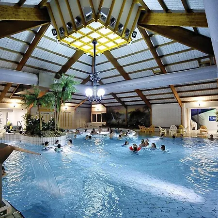 Сasa de vacaciones Groepsvakantie Op De Veluwe - 4 Losse Voor 24 Personen Op De Boshoek