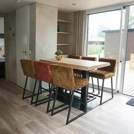 Familielodge | 24 Personen Holiday home Voorthuizen
