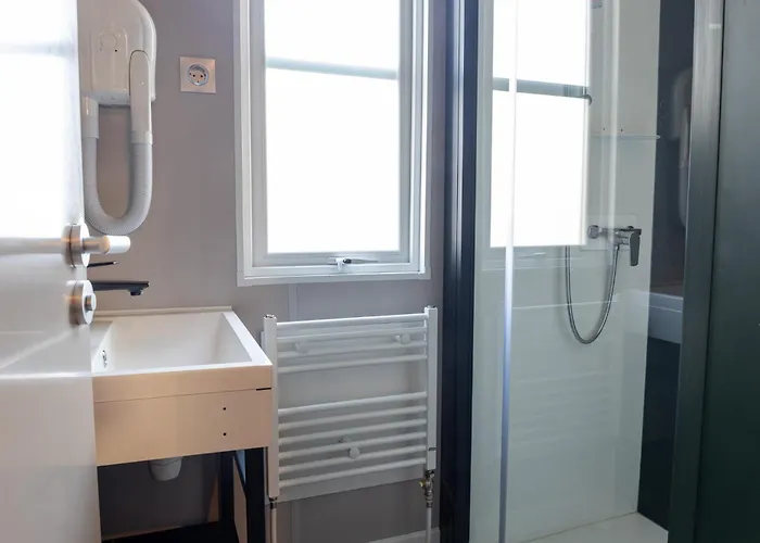 Holiday home Groepsvakantie Op De Veluwe - 4 Losse Voor 24 Personen Op De Boshoek